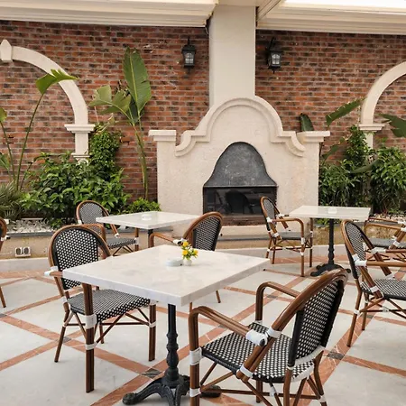 Mono Life Отель