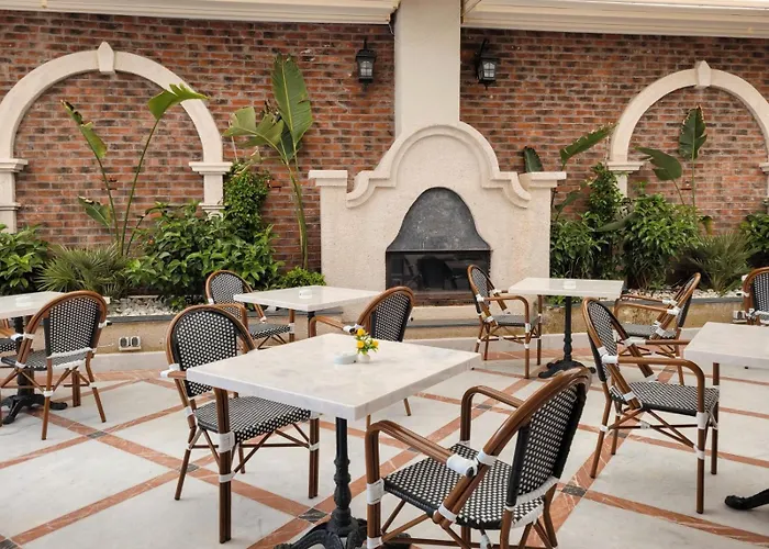 Mono Life Отель